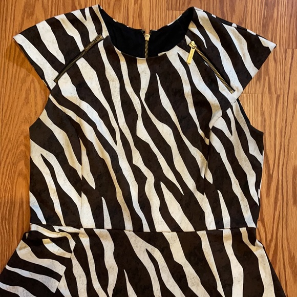 Michael Kors Brown Cream Zebra Print Dress Sz. 14 - Picture 2 of 13